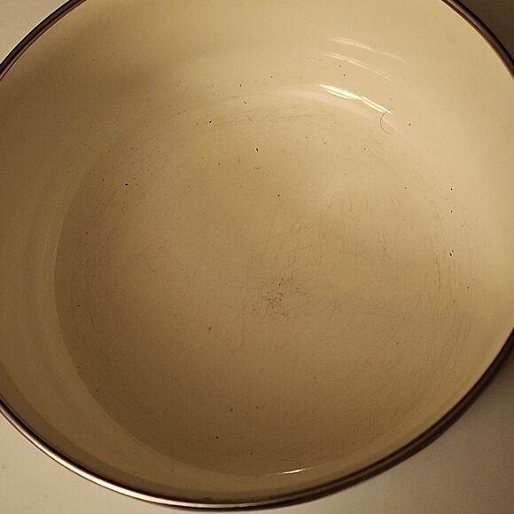 Floral Enamel Bowl - Cream with Pastel Flowers - Picture 2 of 6